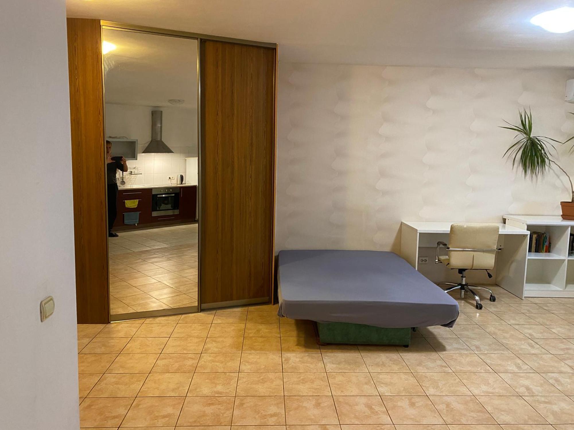 Studio apartment *